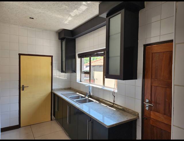 5 BEDROOM FREEHOLD FOR SALE IN WATERBERRY COUNTRY ESTATE